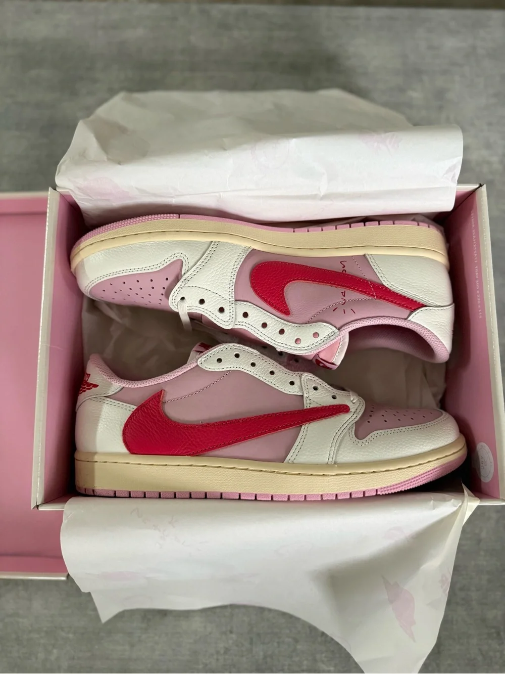 Jordan 1 Low Travis Scott Tropical Pink